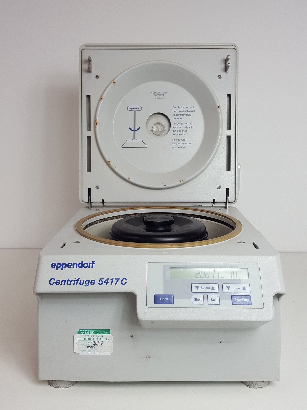Image of Eppendorf Benchtop Laboratory Centrifuge Model 5417C with 14000rpm Rotor Lab