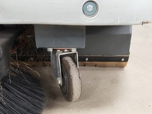 Thumbnail image of Ice Sweep 50 B Sweeping Machine PN - 108102 Industrial Commercial Floor Cleaner