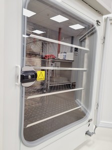 Thumbnail image of Nuaire DHD Autoflow CO2 Air-Jacketed Incubator Model - NU-5510E Series 4 Lab