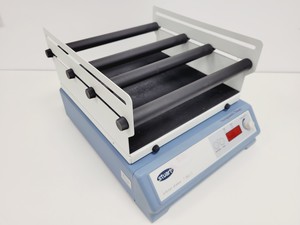 Thumbnail image of Stuart Orbital Shaker Model SSL1 with 4 x Retaining Bars Lab
