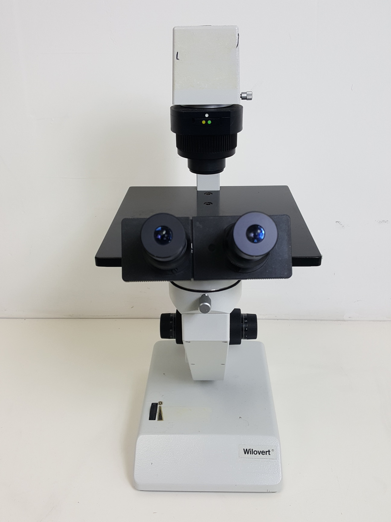Image of Hund Wetzlar Wilovert Inverted Microscope 10/0.25 Ph-p & A4/0.10 Objectives Lab
