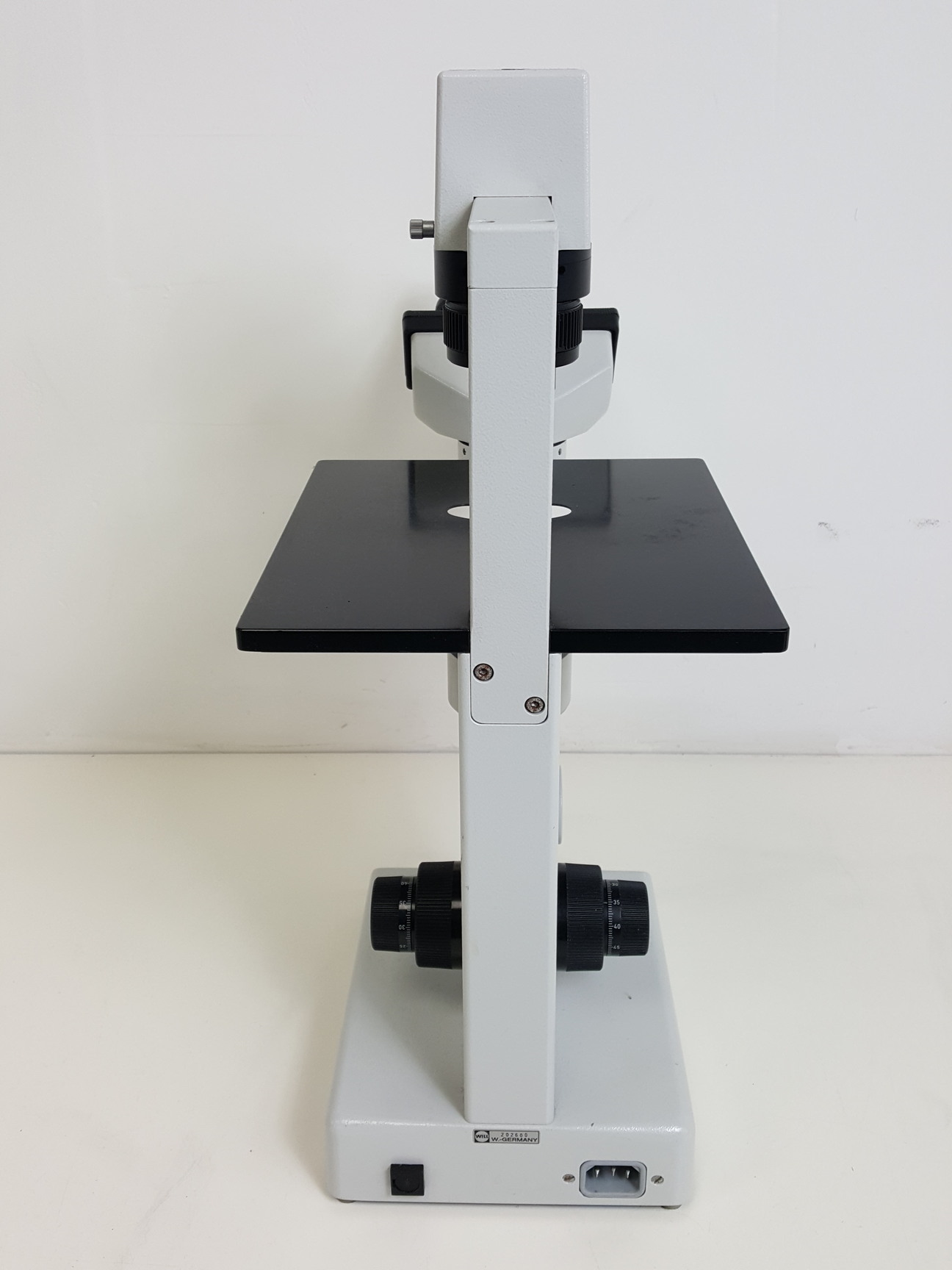 Image of Hund Wetzlar Wilovert Inverted Microscope 10/0.25 Ph-p & A4/0.10 Objectives Lab
