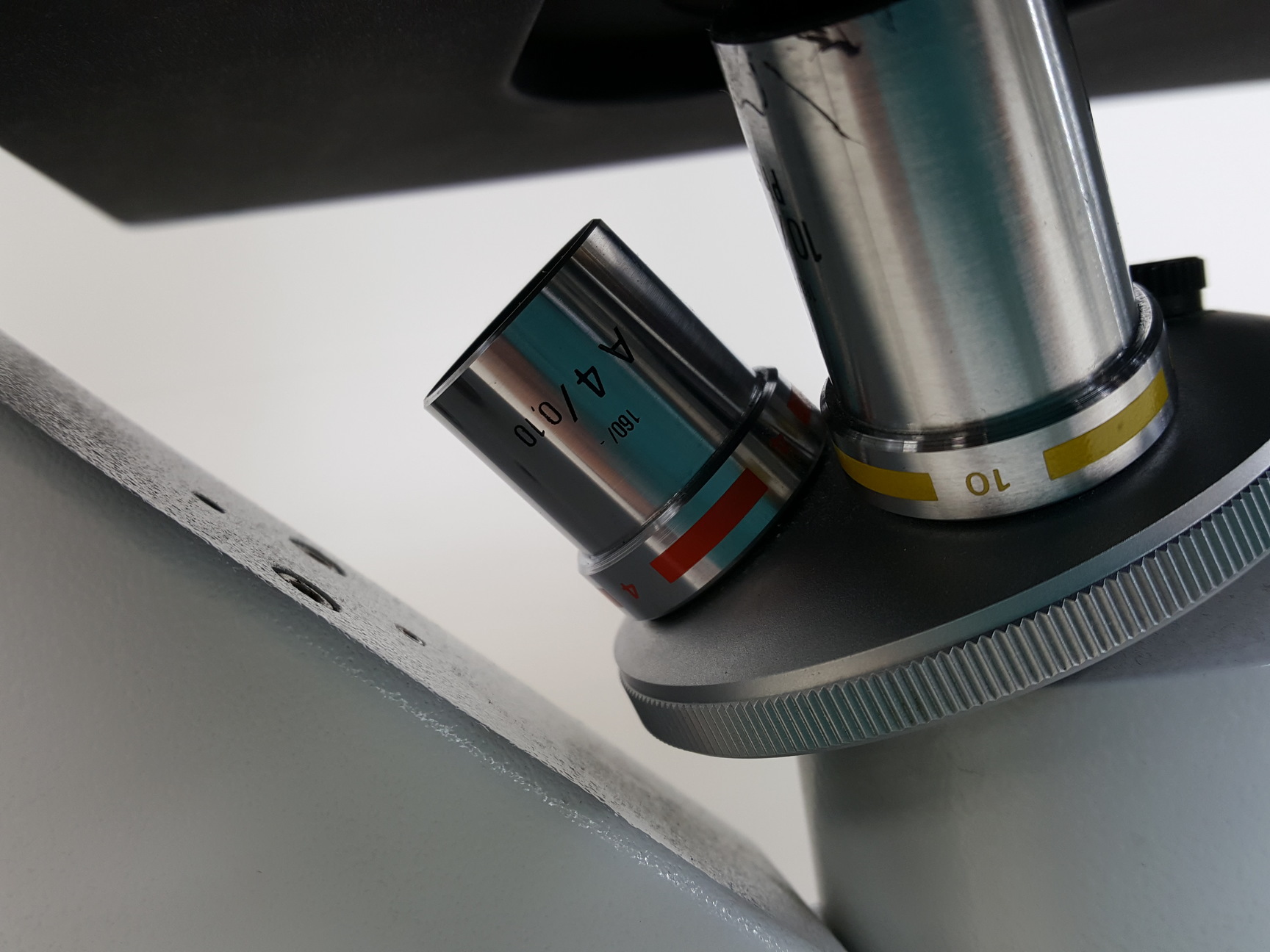 Image of Hund Wetzlar Wilovert Inverted Microscope 10/0.25 Ph-p & A4/0.10 Objectives Lab