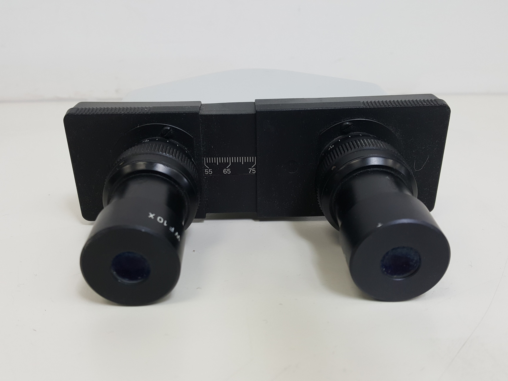 Image of Hund Wetzlar Wilovert Inverted Microscope 10/0.25 Ph-p & A4/0.10 Objectives Lab