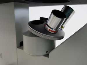 Thumbnail image of Hund Wetzlar Wilovert Inverted Microscope 10/0.25 Ph-p & A4/0.10 Objectives Lab