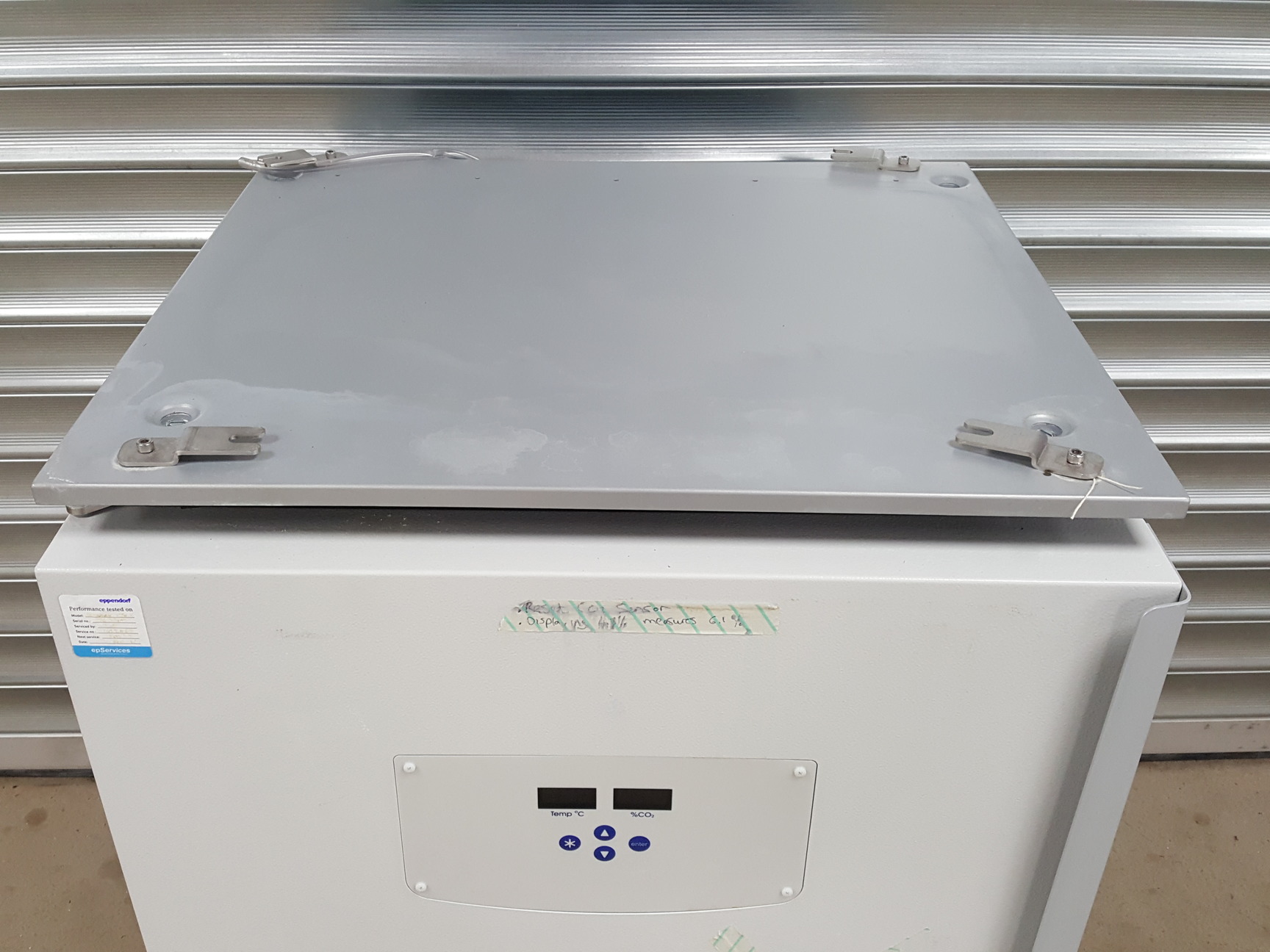 New Brunswick Galaxy 170 S Laboratory Incubator with Wheels Lab