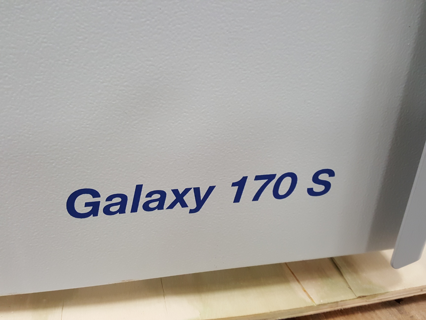 Image of New Brunswick Galaxy 170 S CO2 Laboratory Incubator Model - CO170S-230-1000 Lab