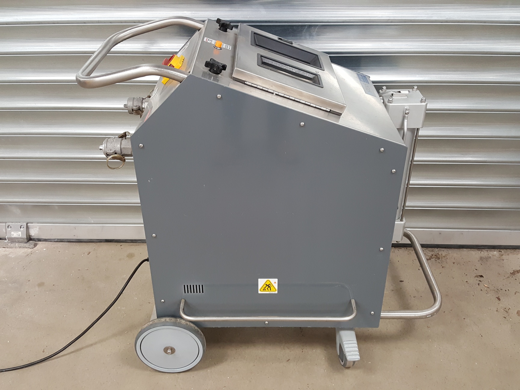 Image of Steris VHP 100-P Biodecontamination & VHP 100 R Desiccant Regeneration System