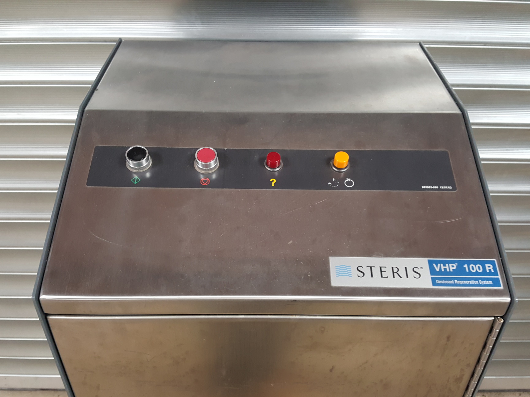 Image of Steris VHP 100-P Biodecontamination & VHP 100 R Desiccant Regeneration System