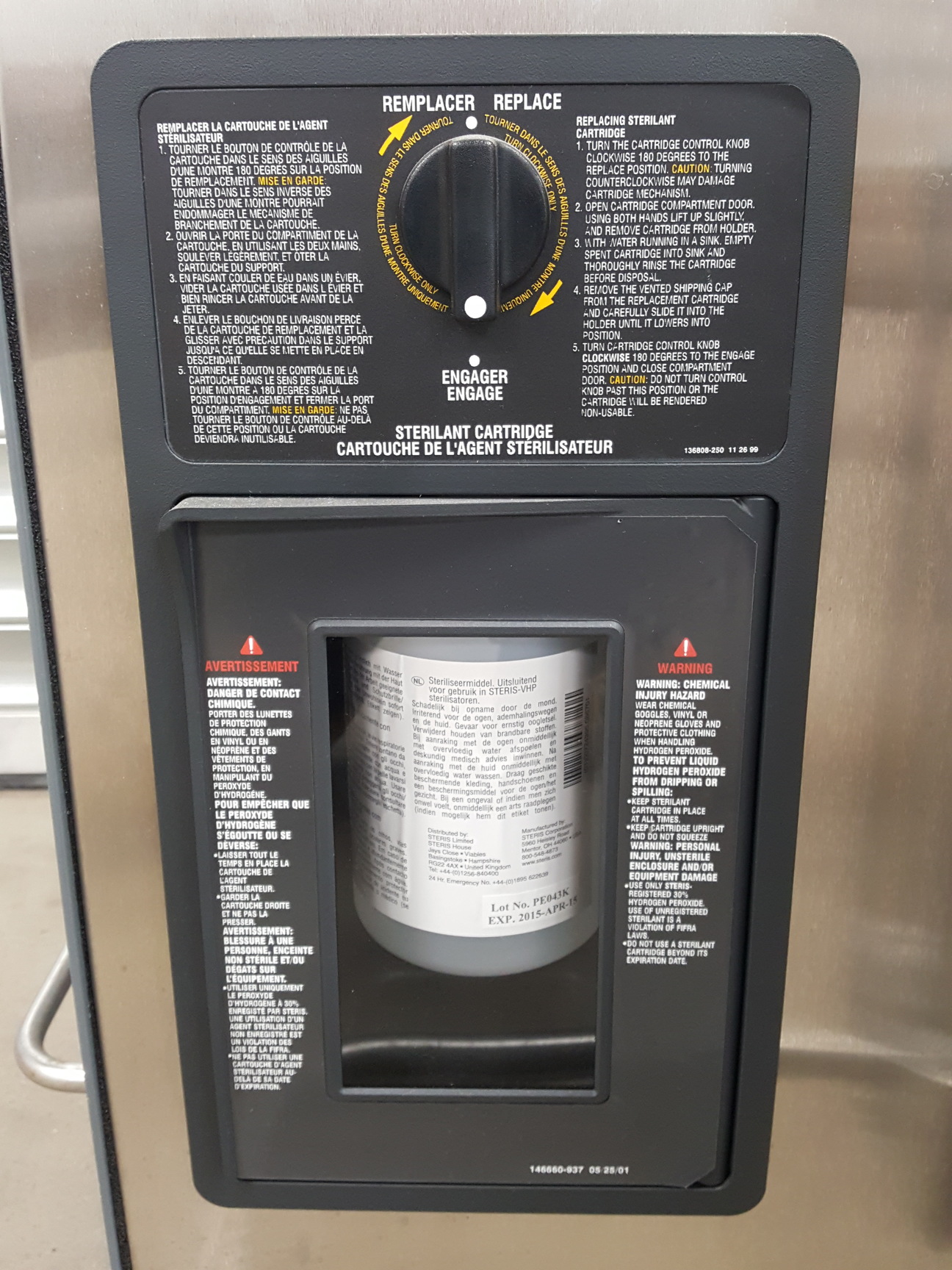 Image of Steris VHP 100-P Biodecontamination & VHP 100 R Desiccant Regeneration System