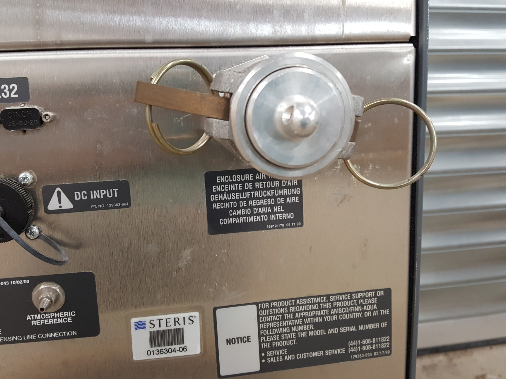 Image of Steris VHP 100-P Biodecontamination & VHP 100 R Desiccant Regeneration System