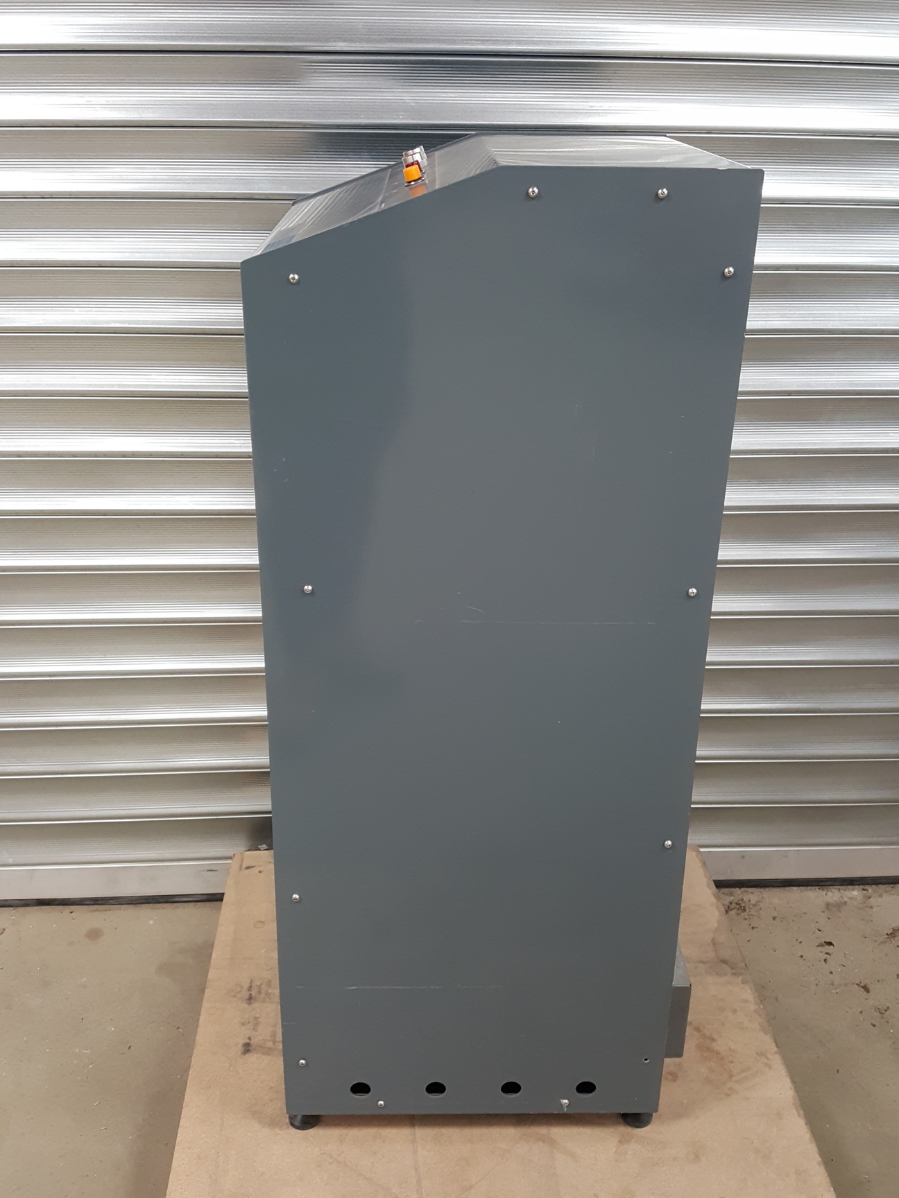 Image of Steris VHP 100-P Biodecontamination & VHP 100 R Desiccant Regeneration System