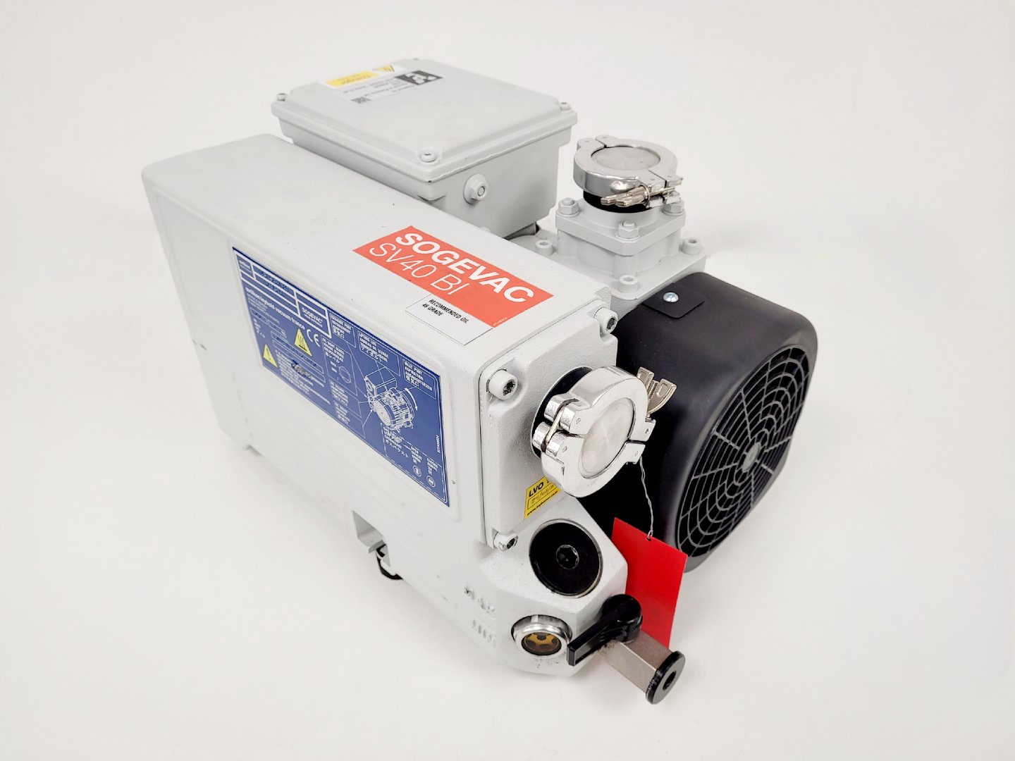 Image of Oerlikon Leybold Oil Sealed Rotary Vane Vacuum Pump Model - SOGEVAC SV40 BI Lab