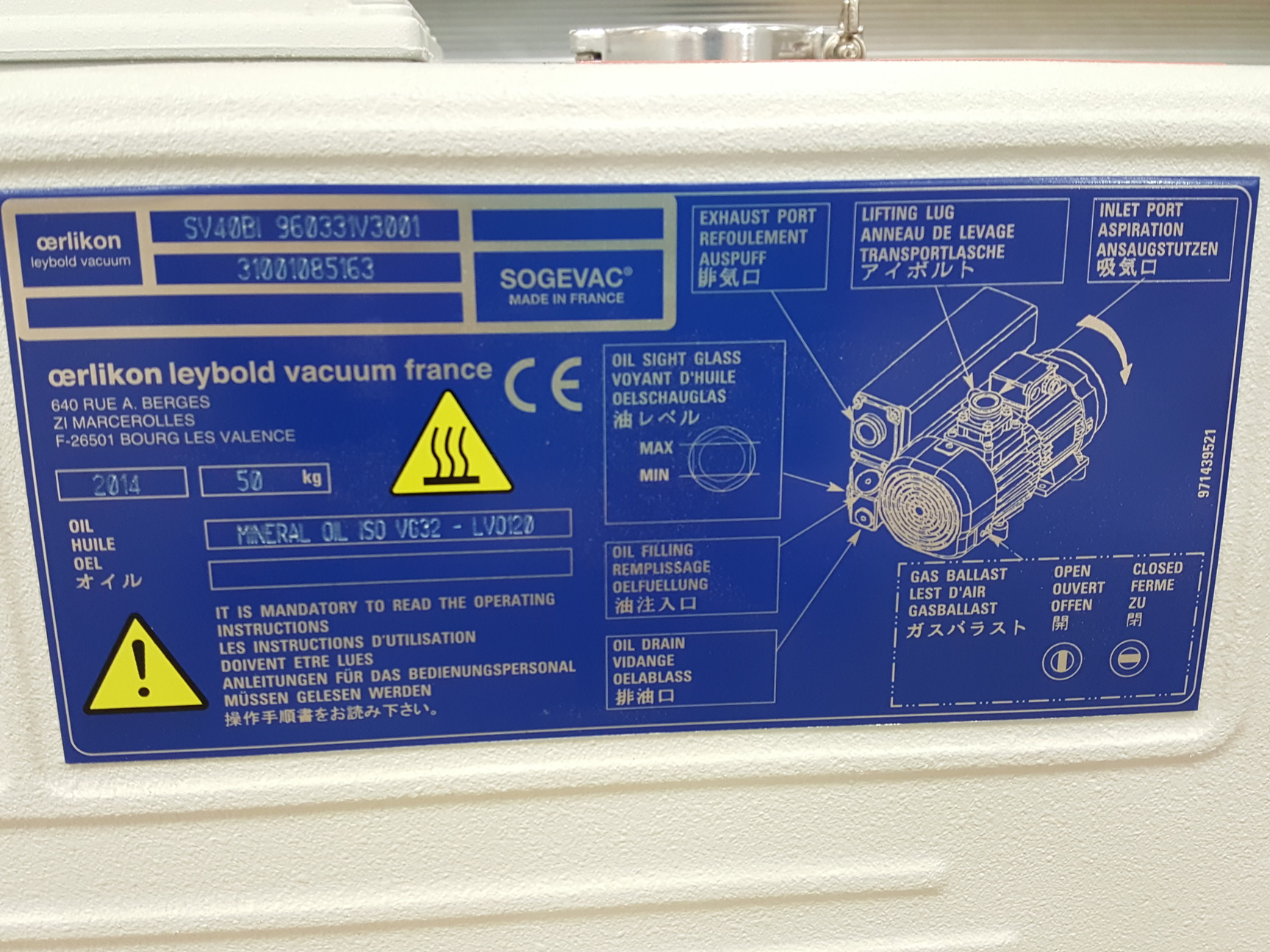 Image of Oerlikon Leybold Oil Sealed Rotary Vane Vacuum Pump Model - SOGEVAC SV40 BI Lab