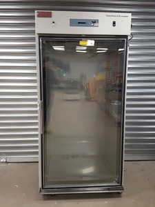 Thumbnail image of Thermo Scientific Forma Reach-In CO2 Laboratory Incubator Model 3951 Lab