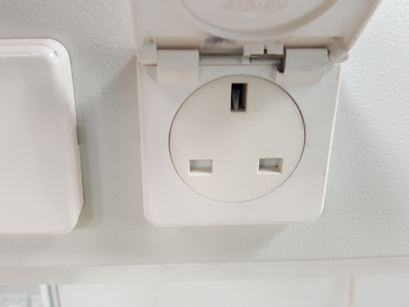 Image of Kendro Heraeus Hera Guard Flow Cabinet Clean Bench Type HPH 18 Lab Laminar Flow