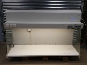 Thumbnail image of Kendro Heraeus Hera Guard Flow Cabinet Clean Bench Type HPH 18 Lab Laminar Flow