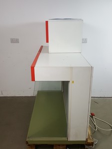 Thumbnail image of Microflow Laminar Flow Cabinet / Hood Lab