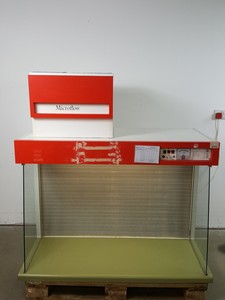 Thumbnail image of Microflow Laminar Flow Cabinet / Hood Lab
