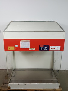Thumbnail image of Bioquell/MDH Laminar Flow Hood / Cabinet Clean-Air Lab