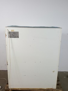 Thumbnail image of Bioquell/MDH Laminar Flow Hood / Cabinet Clean-Air Lab