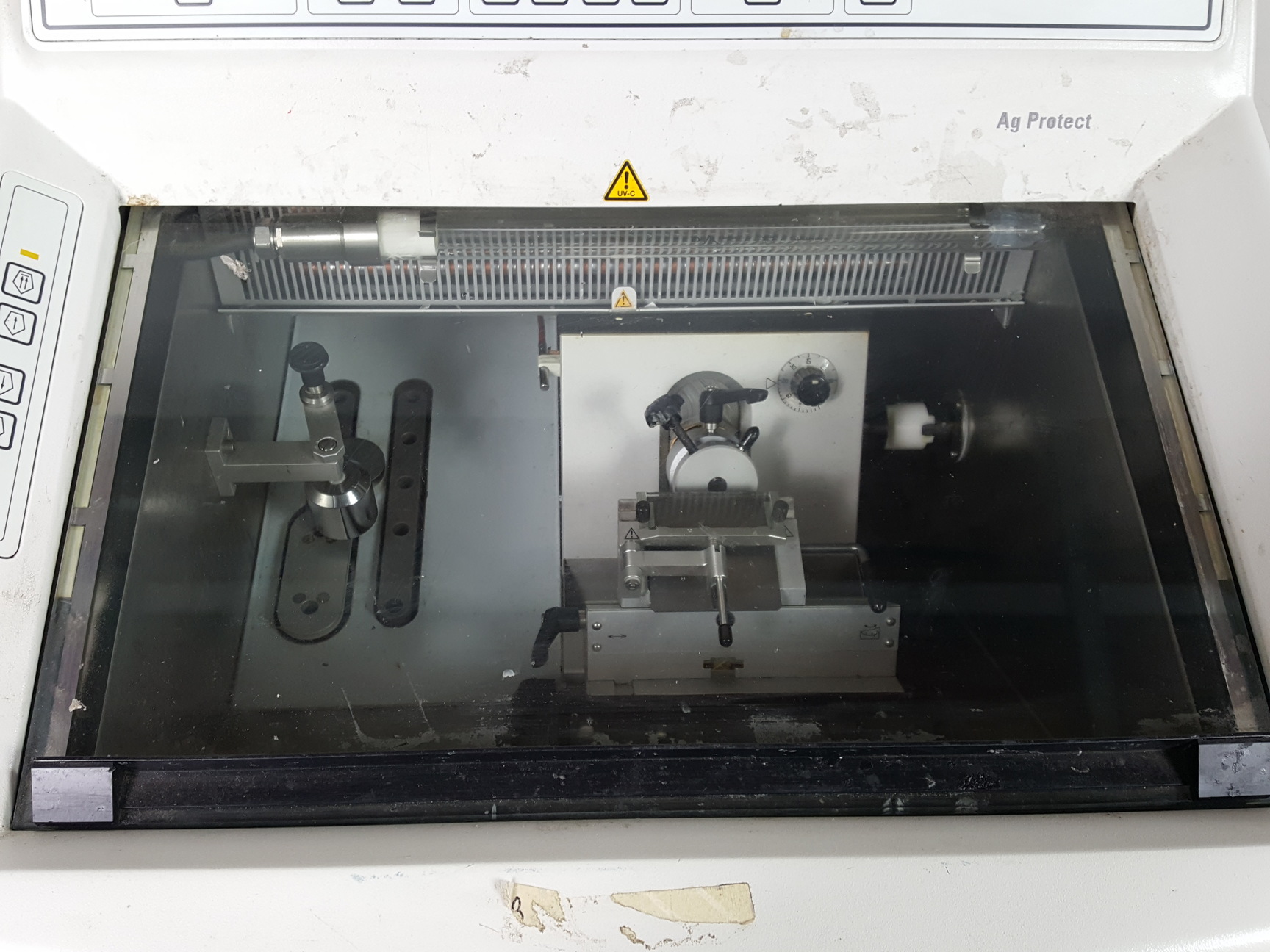 Image of Leica CM 1850 UV Cryostat  Model - CM1850UV-1-1 Lab Spares/Repairs