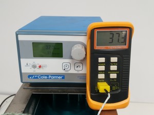 Thumbnail image of Cole Parmer Circulating Bath with Polystat Temperature Controller 12108-35 Lab
