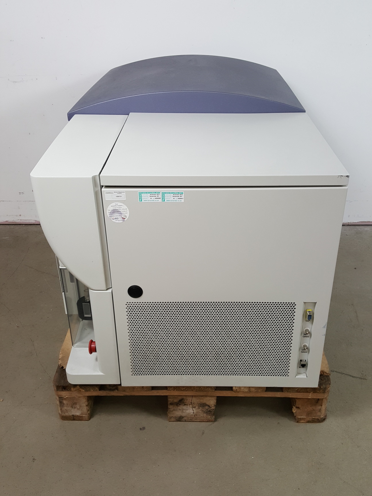 Image of BD Biosciences FACSAria II Cell Sorter with Fluidics Cart and Buffalo Filter Lab