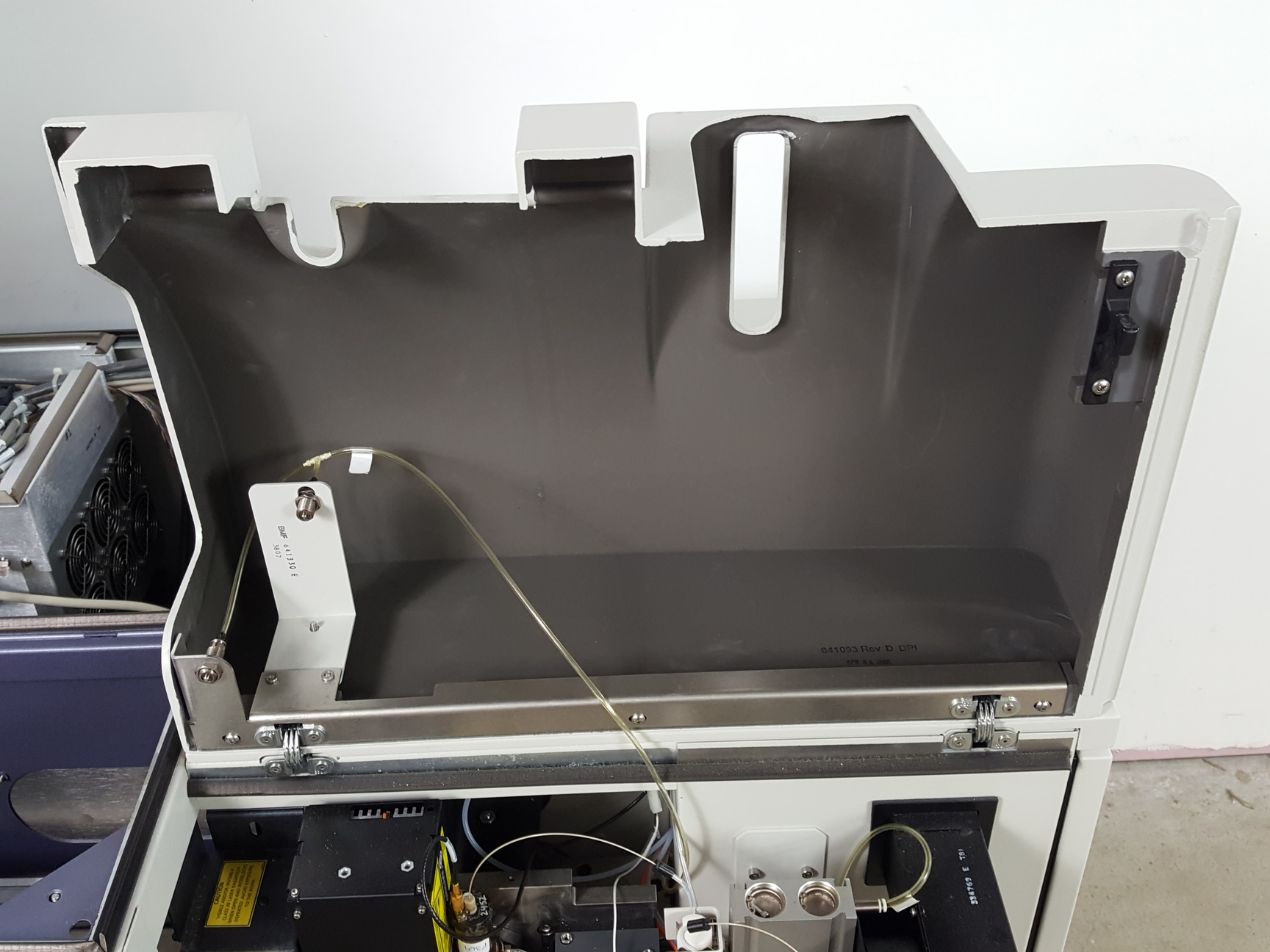 Image of BD Biosciences FACSAria II Cell Sorter with Fluidics Cart and Buffalo Filter Lab
