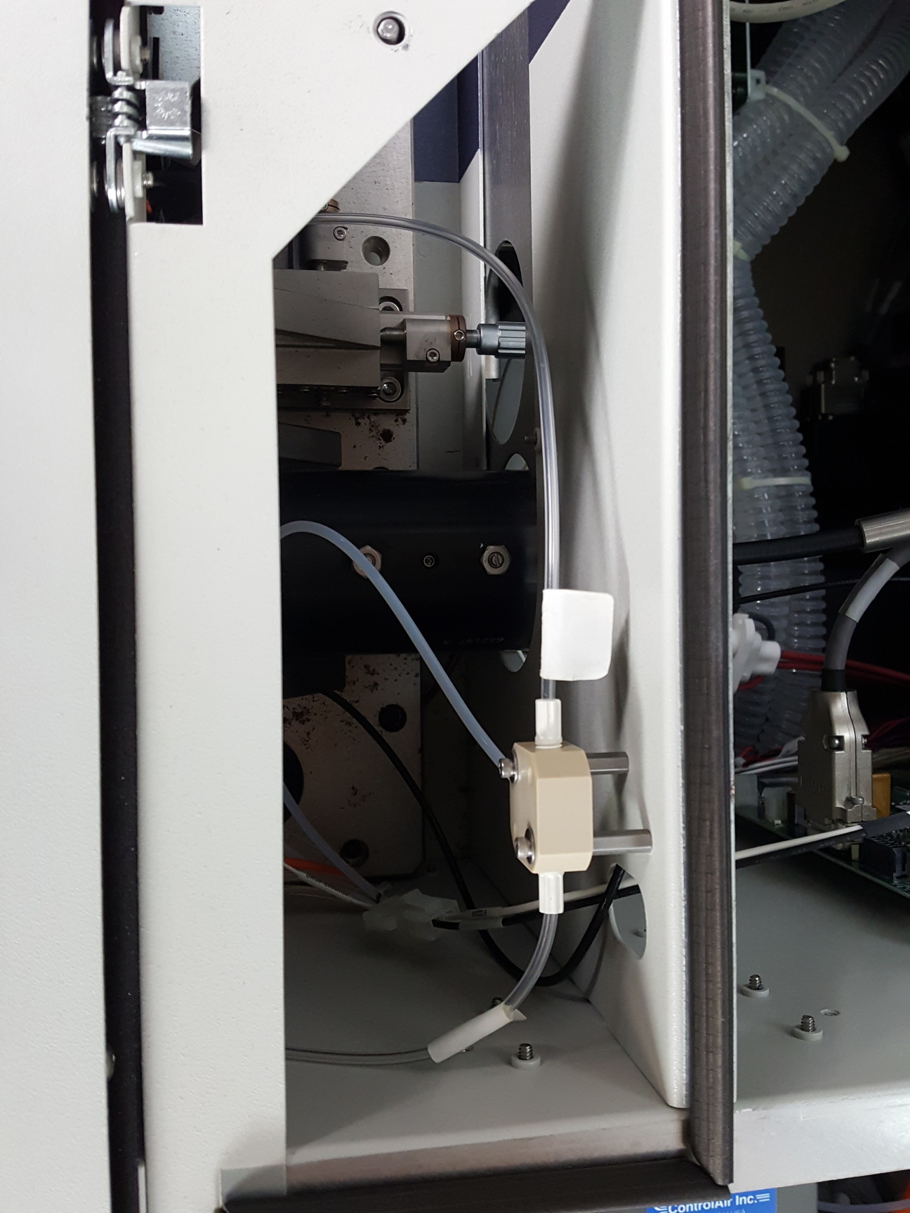 Image of BD Biosciences FACSAria II Cell Sorter with Fluidics Cart and Buffalo Filter Lab