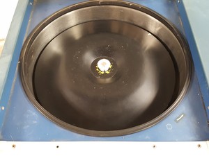 Thumbnail image of Fisons MSE Mistral 3000i Centrifuge w/ 3600rpm 750ml Swing Bucket Rotor Lab