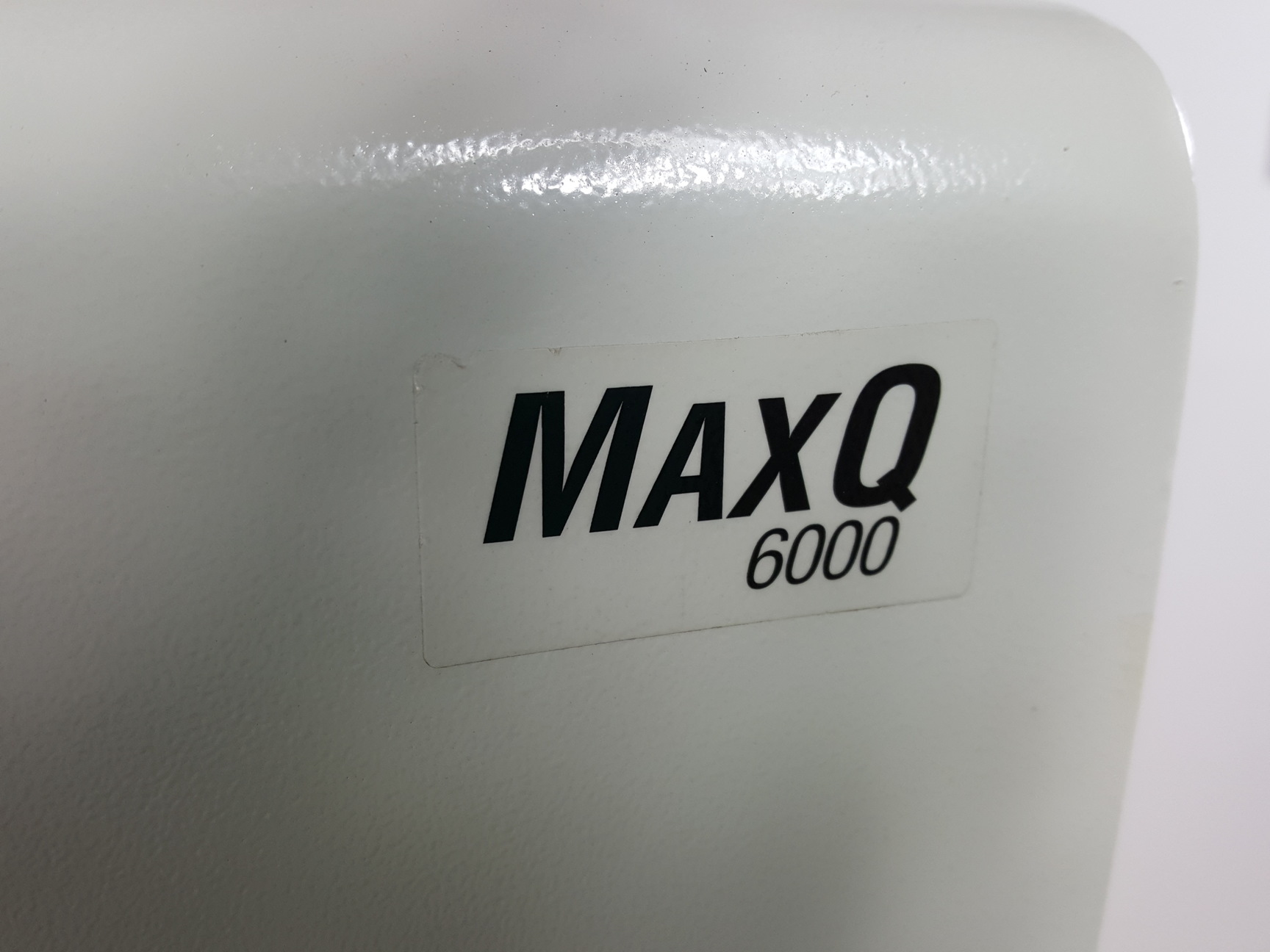 Image of Thermo Scientific MaxQ 6000 Refrigerated Incubator Shaker SHKE6000-8CE Faulty