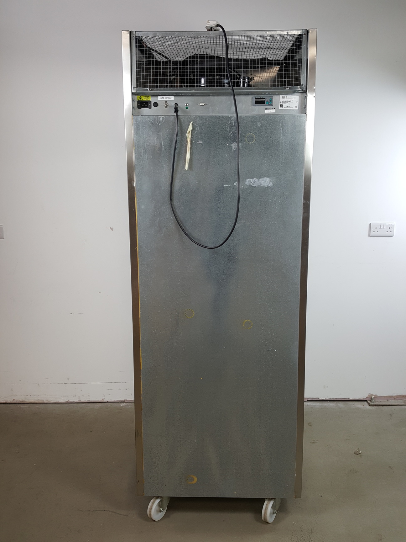 Image of LMS Model 600NP Free-Standing Cooled Incubator  Lab