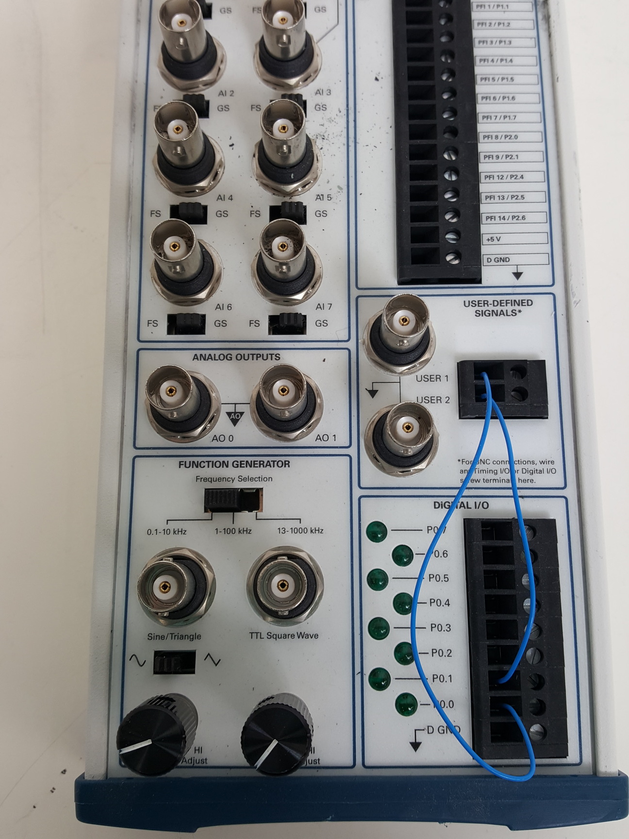Image of National Instruments BNC-2110 & 2120 Terminal and Connector Block Units Lab