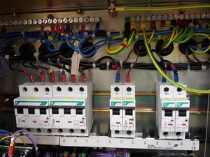 Thumbnail image of Oxford Instruments Plasmalab 80 Plus System Plasma Deposition Lab PECVD
