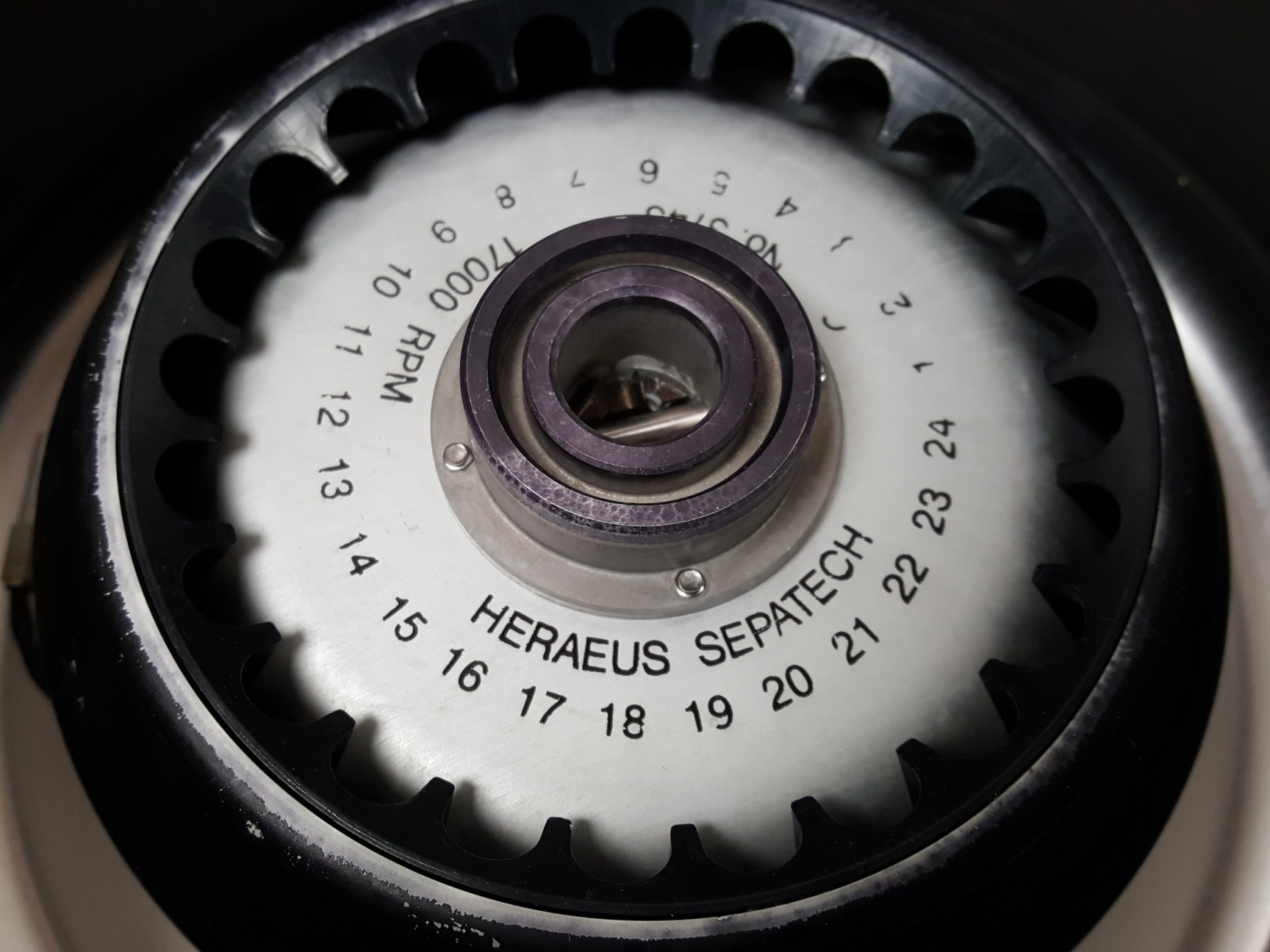 Image of Heraeus Sepatech Biofuge 13 R Refrigerated Benchtop Centrifuge w/ 17000rpm Rotor