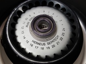 Thumbnail image of Heraeus Sepatech Biofuge 13 R Refrigerated Benchtop Centrifuge w/ 17000rpm Rotor