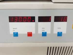 Thumbnail image of Heraeus Sepatech Biofuge 13 R Refrigerated Benchtop Centrifuge w/ 17000rpm Rotor
