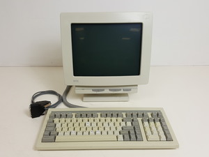 Thumbnail image of WYSE WY-55 Display Terminal & Keyboard