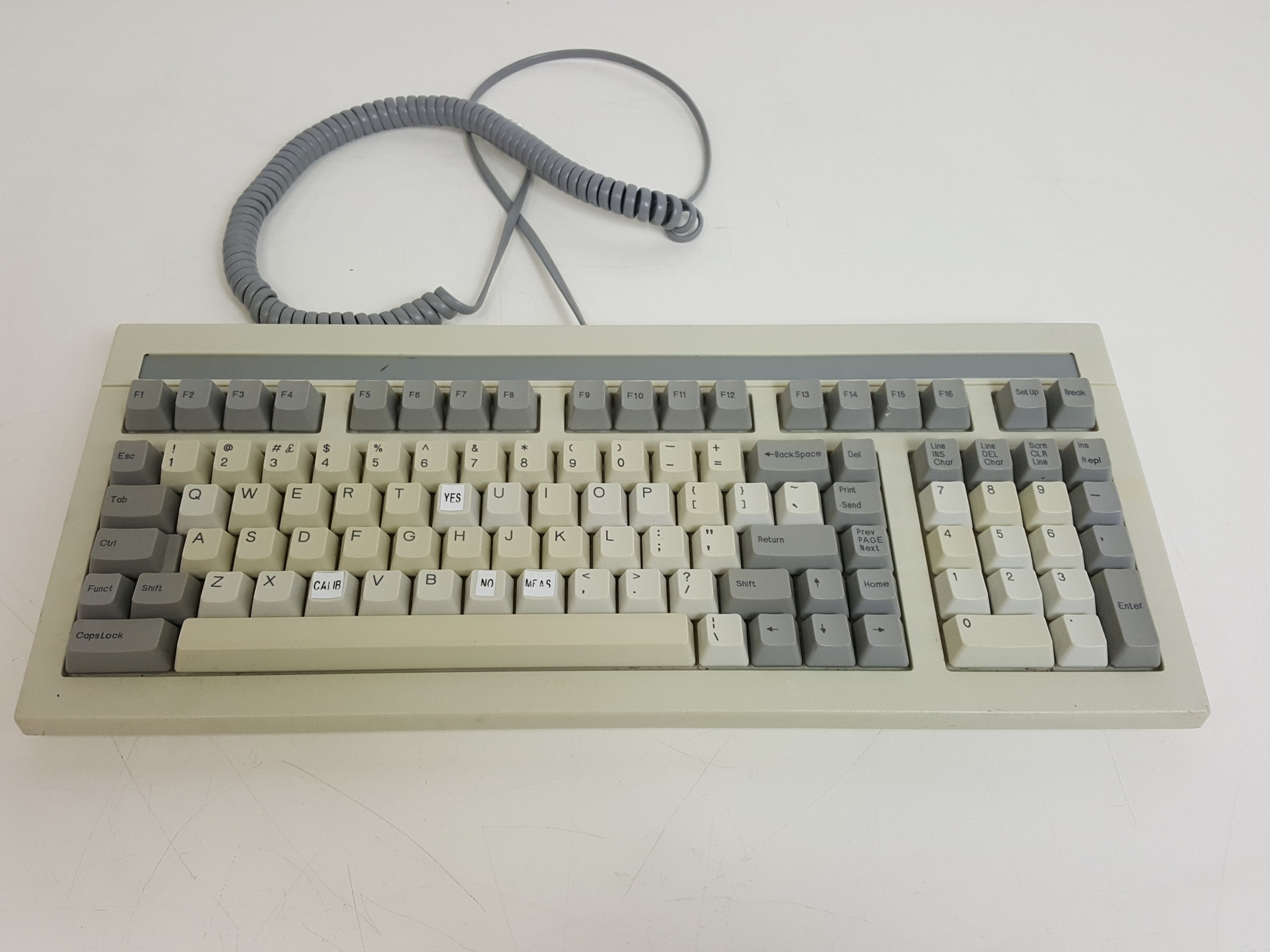 Image of WYSE WY-55 Display Terminal & Keyboard