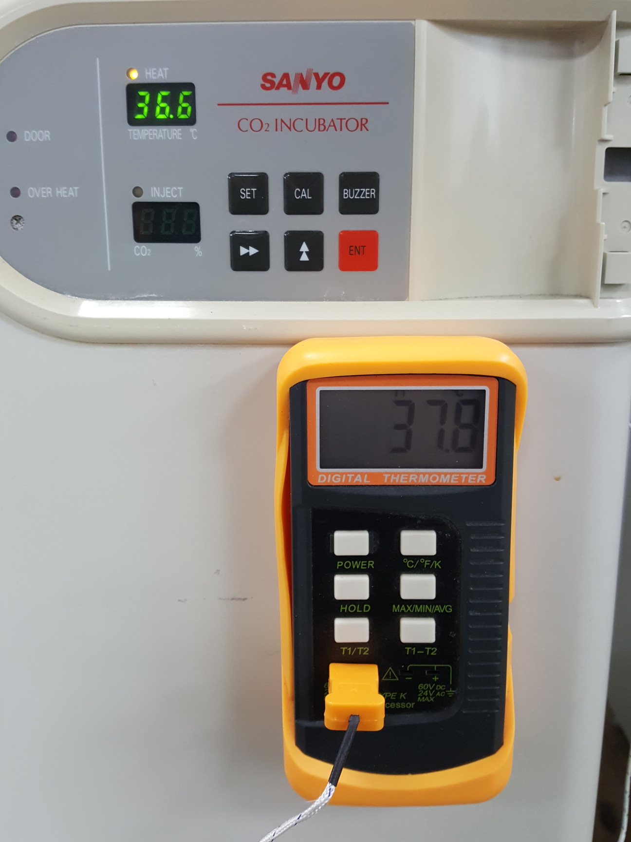 Image of Sanyo Model MCO-17AIC CO2 Laboratory Incubator Lab