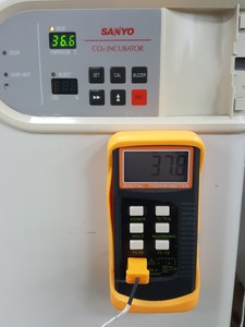 Thumbnail image of Sanyo Model MCO-17AIC CO2 Laboratory Incubator Lab
