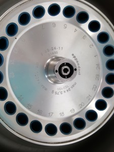 Thumbnail image of Eppendorf Benchtop Laboratory Centrifuge 5417C + 14000rpm TE010 Rotor Lab