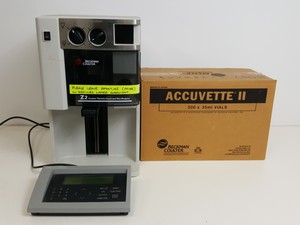 Thumbnail image of Beckman Coulter Z2 Coulter Particle Count & Size Analyzer + Accessories Lab