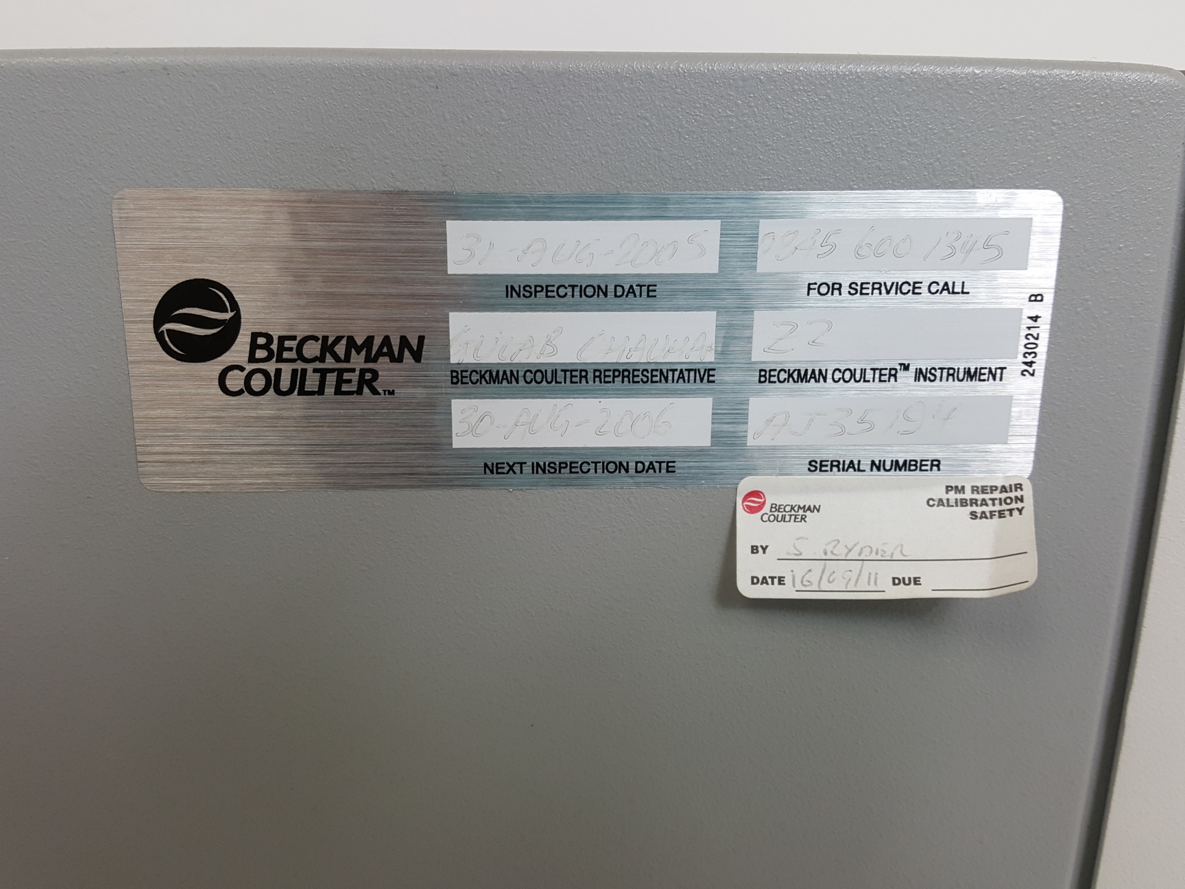 Image of Beckman Coulter Z2 Coulter Particle Count & Size Analyzer + Accessories Lab