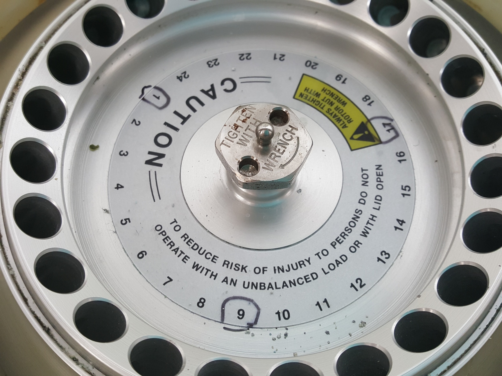 Image of Jencons PLS Spectrafuge Centrifuge Model - 24D Lab