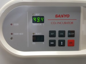 Thumbnail image of Sanyo CO2 Incubator  Model - MCO-17AIC Lab Spares/Repairs