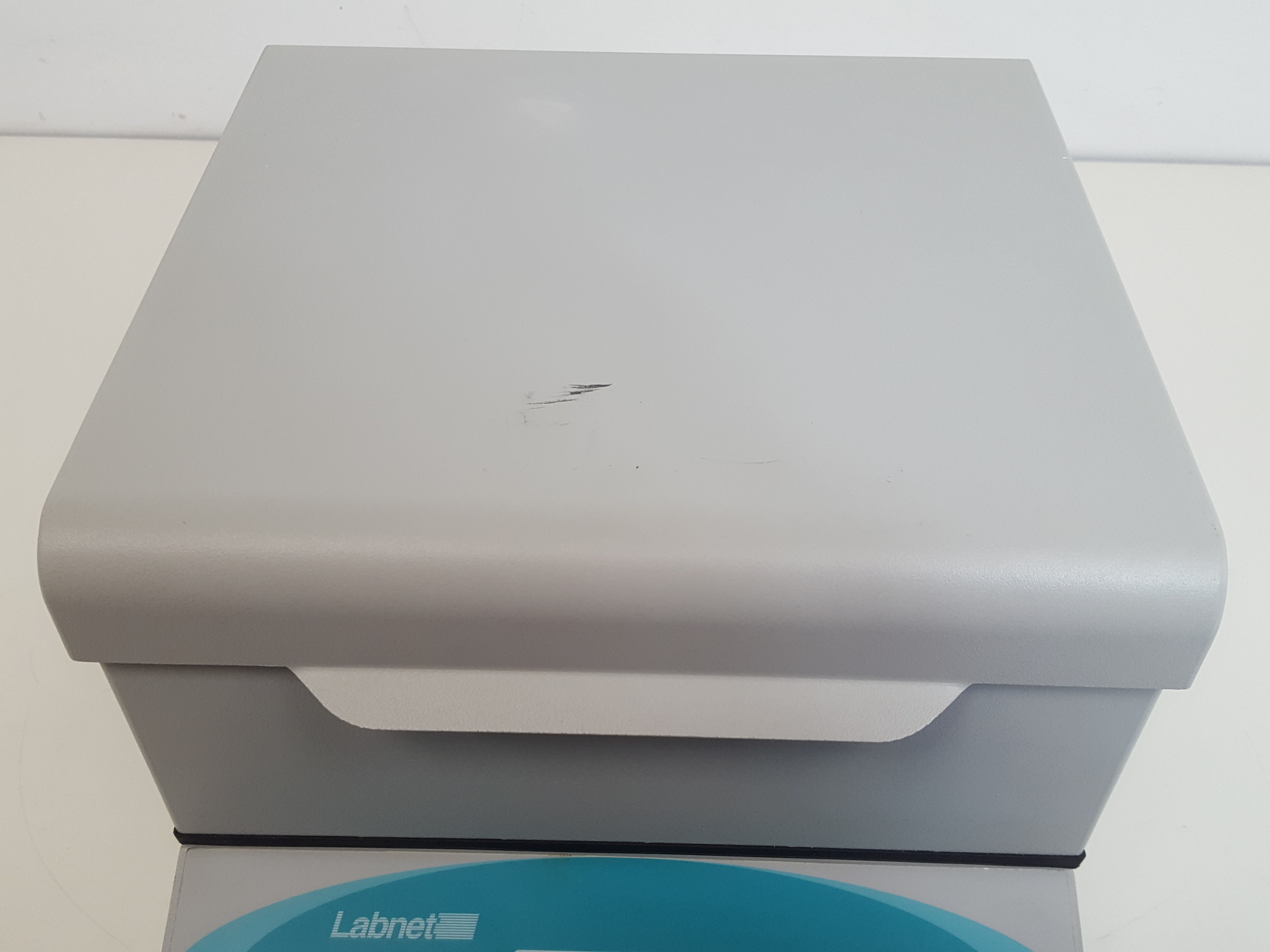 Image of Labnet Vortemp 56 Benchtop Microplate Shaking Incubator Lab
