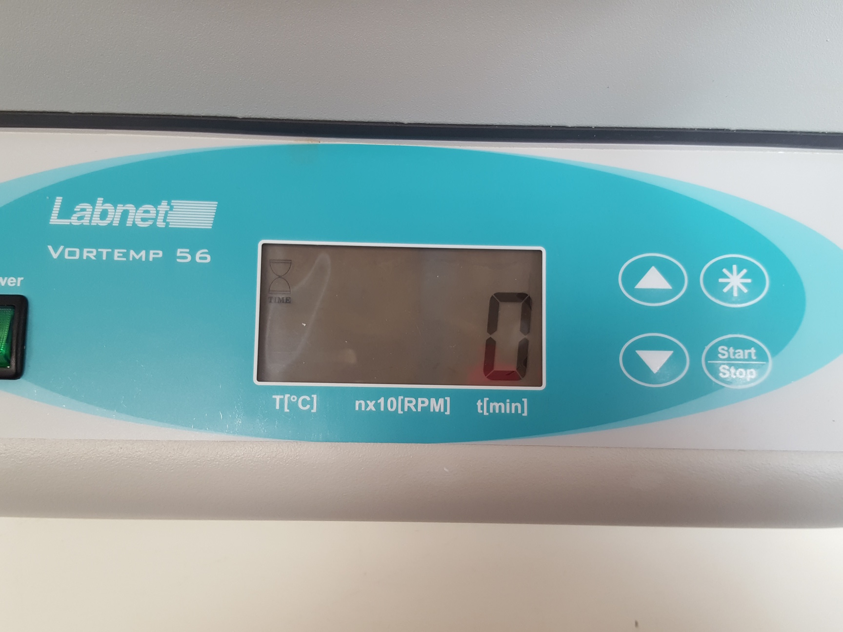 Image of Labnet Vortemp 56 Benchtop Microplate Shaking Incubator Lab