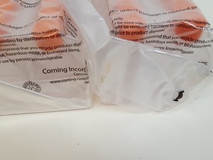 Thumbnail image of 11 x Bags of 20 x Corning 25cm2 Canted Neck Cell Culture Flasks Lab